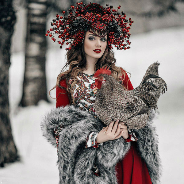 Русская невеста с петухом фото