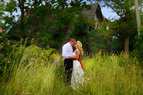 Свадьба в русском стиле в деревне фото