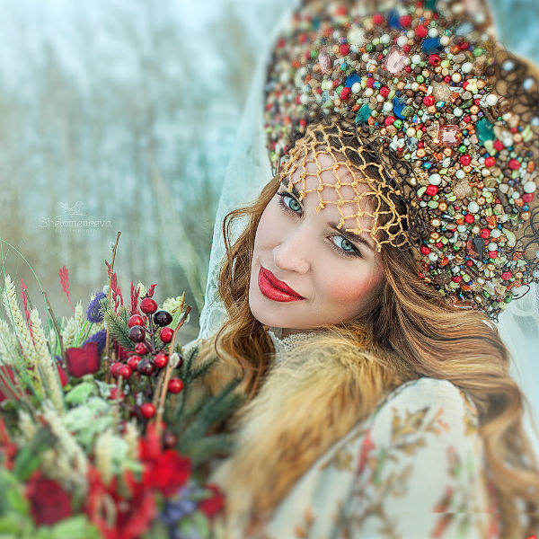 Яркий образ русской невесты фото