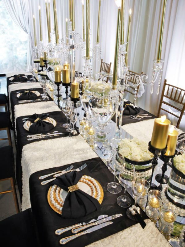 Сервировка для свадьбы в черно-золотом цвете фото