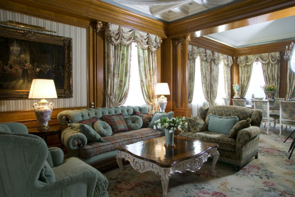 Викторианский стиль в интерьере гостиной фото